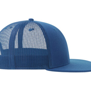 Casquette visière plate style trucker