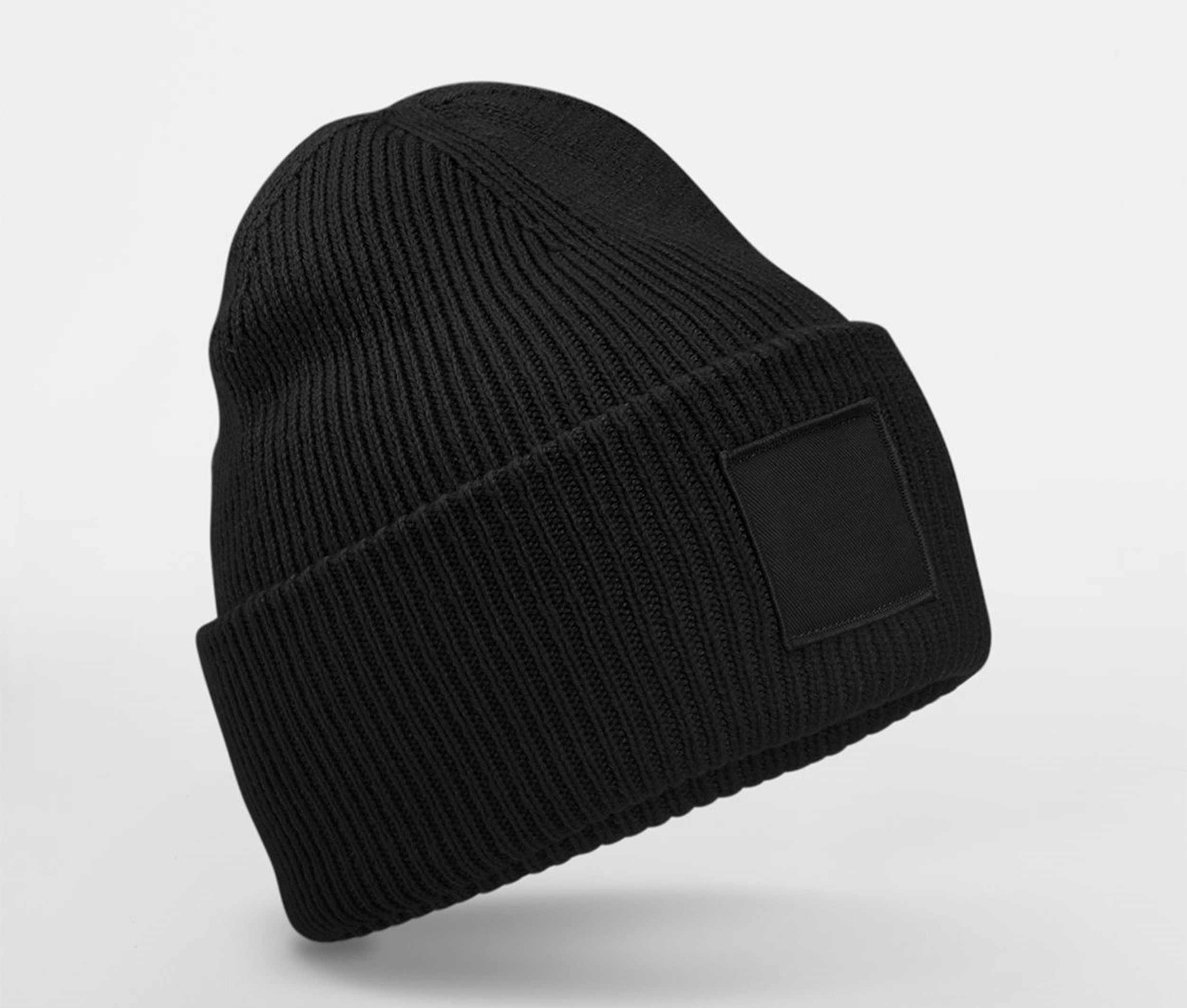Bonnet avec empiècement carré