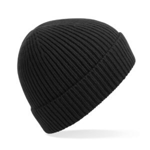 Bonnet en maille côtelée
