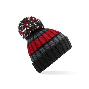 Bonnet rayé avec pompon