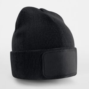 Bonnet enfant avec empiècement – accessoire hiver personnalisé