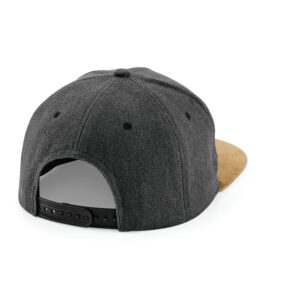 Casquette avec visière effet daim