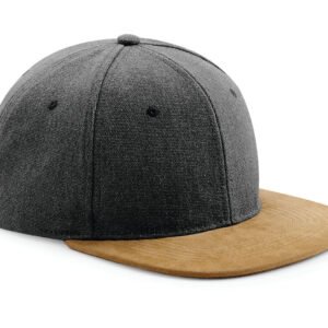Casquette avec visière effet daim