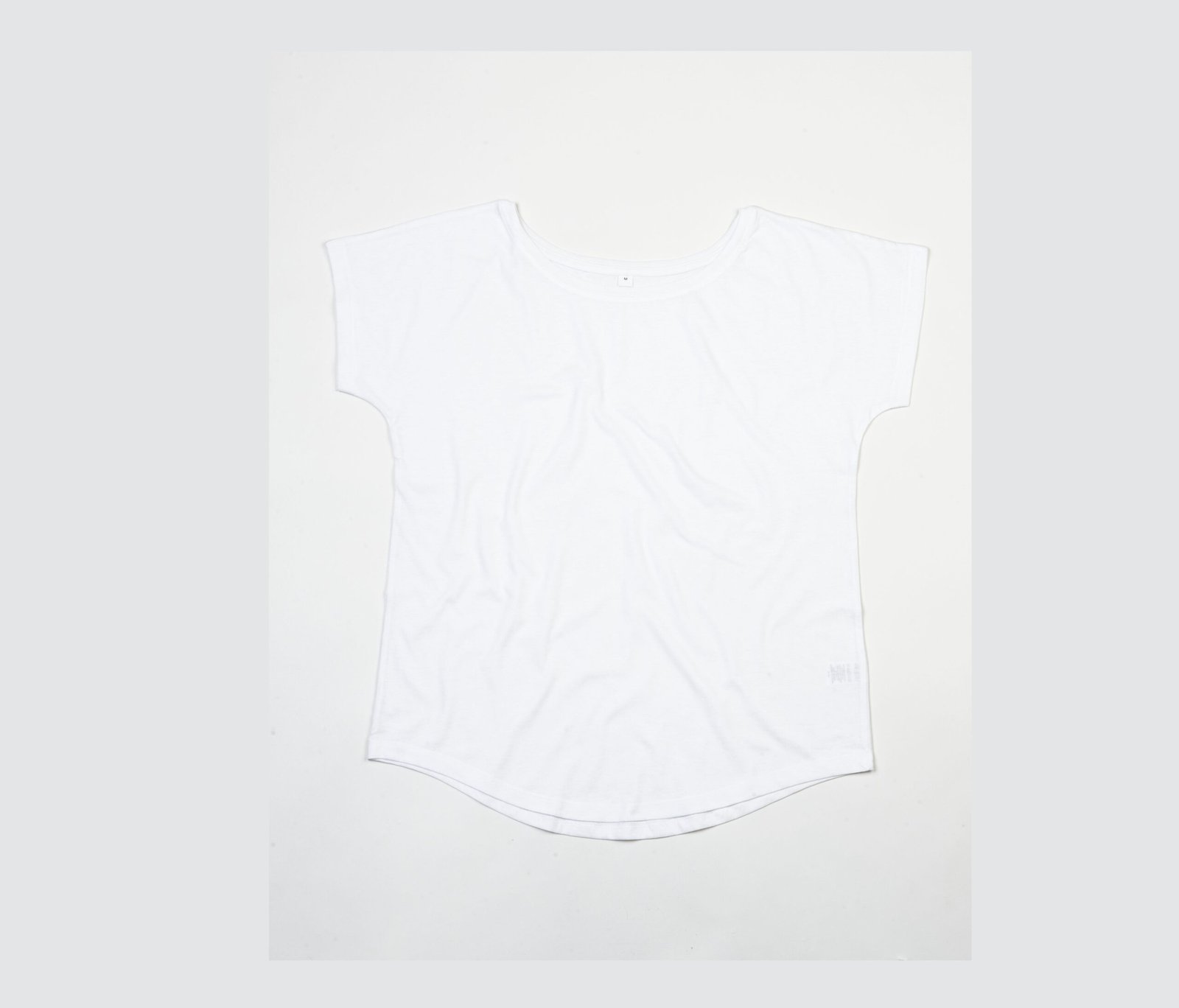 Tee-shirt femme coupe ample – t-shirt personnalisé