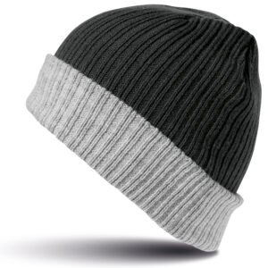 Bonnet acrylique avec rabat – accessoire hiver personnalisé