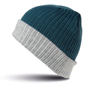 Bonnet acrylique avec rabat