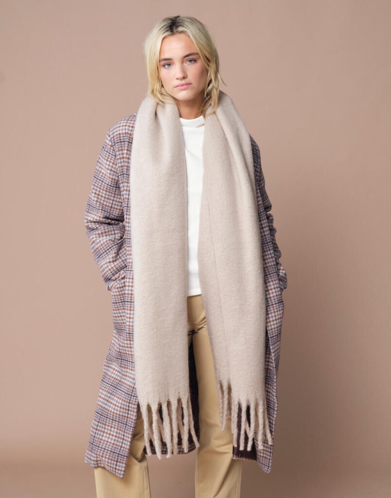 Beechfield Fluffy Scarf natural stone