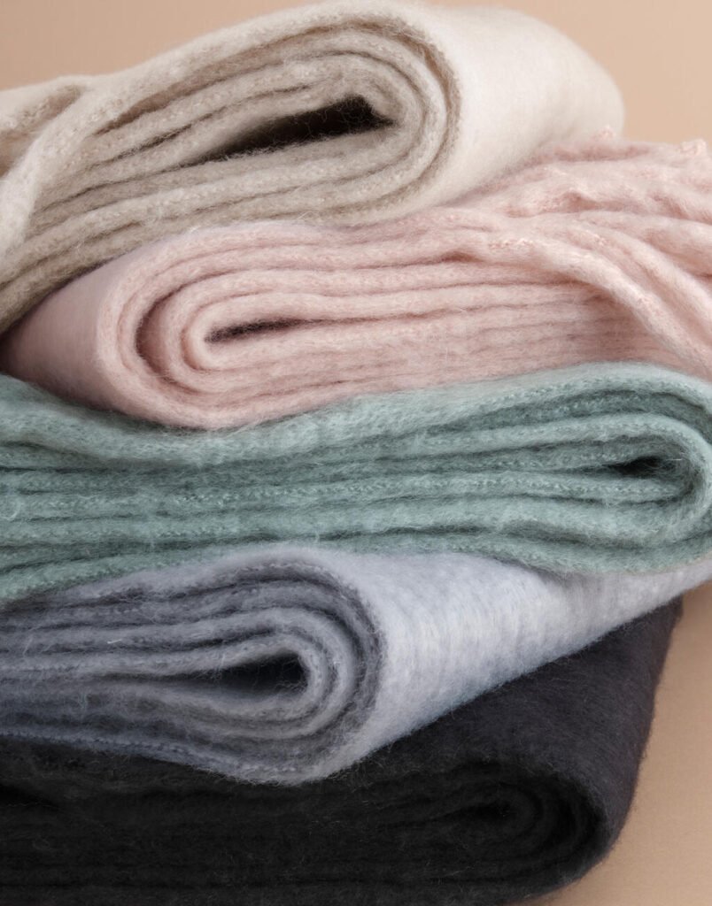 Beechfield Fluffy Scarf