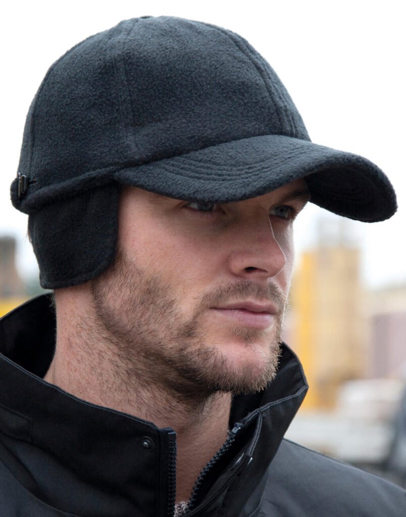 Casquette Result Winter Essentials Winter Fleece noir