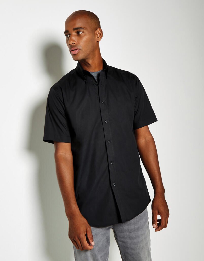 Chemise manches courtes Kustom Kit Classic Fit Workforce noir
