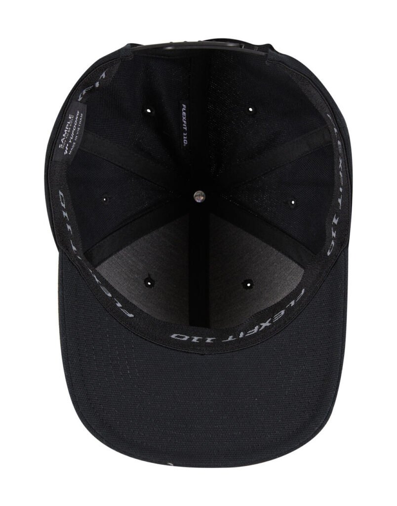 Casquette Flexfit 110 Curved Snapback noir